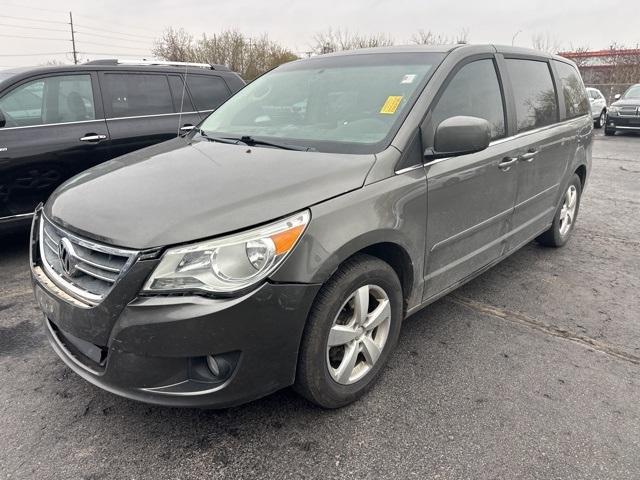 used 2010 Volkswagen Routan car, priced at $7,995
