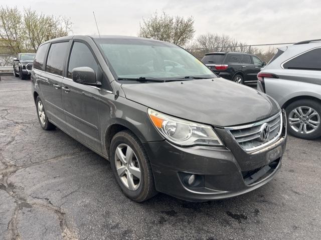 used 2010 Volkswagen Routan car