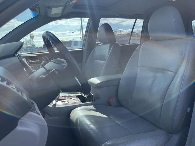 used 2013 Toyota Highlander car, priced at $14,300