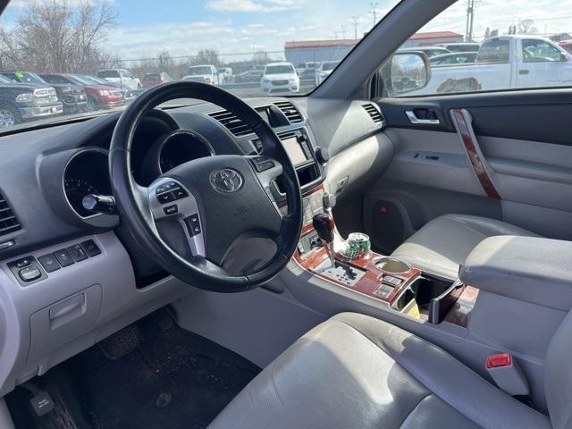 used 2013 Toyota Highlander car, priced at $14,300