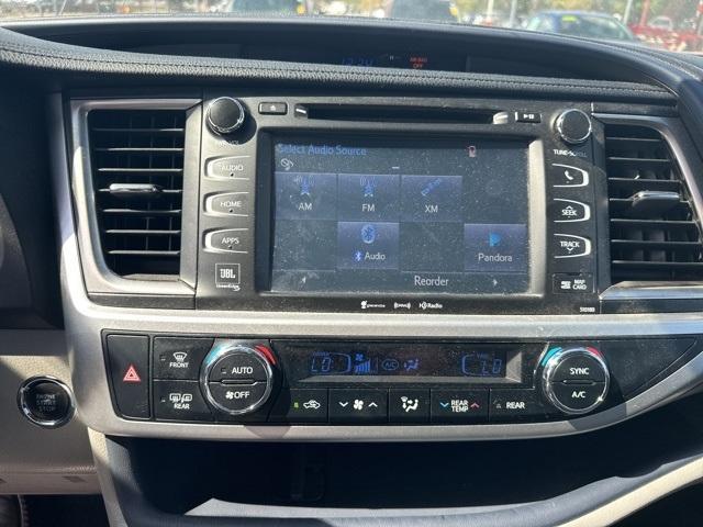 used 2018 Toyota Highlander car, priced at $21,589