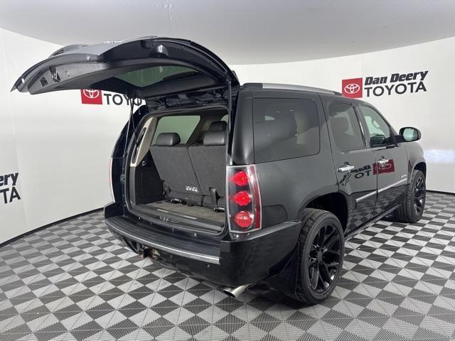 used 2013 GMC Yukon car, priced at $7,000