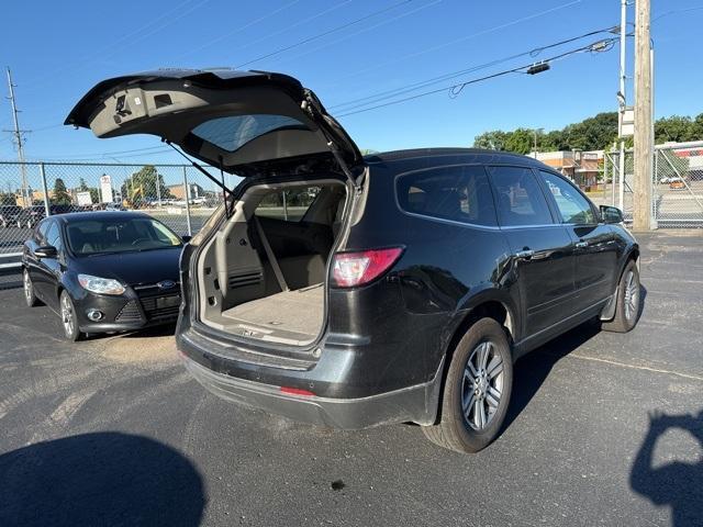 used 2015 Chevrolet Traverse car, priced at $11,300