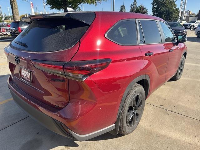 used 2024 Toyota Highlander Hybrid car, priced at $44,000