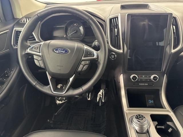 used 2024 Ford Edge car, priced at $28,500