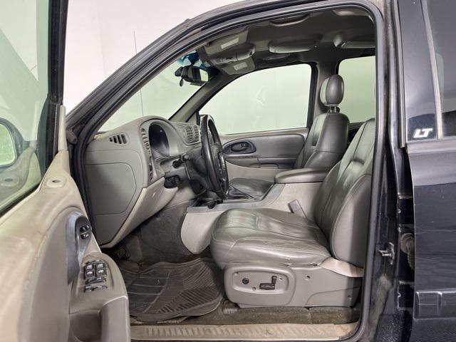 used 2002 Chevrolet TrailBlazer EXT car, priced at $1,900