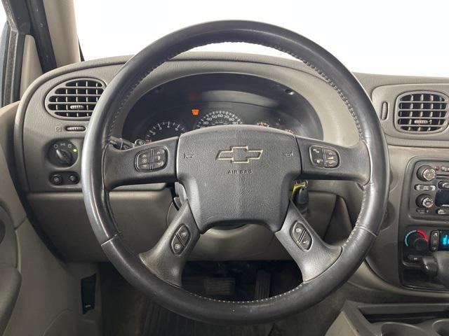 used 2002 Chevrolet TrailBlazer EXT car, priced at $1,900