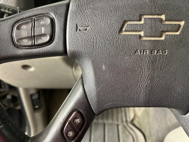 used 2002 Chevrolet TrailBlazer EXT car, priced at $1,900