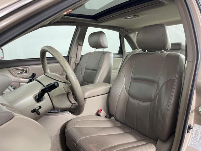 used 2002 Toyota Avalon car, priced at $3,800