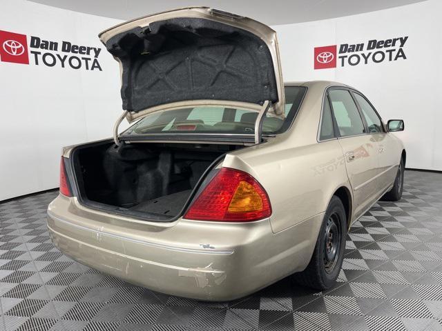 used 2002 Toyota Avalon car, priced at $3,800