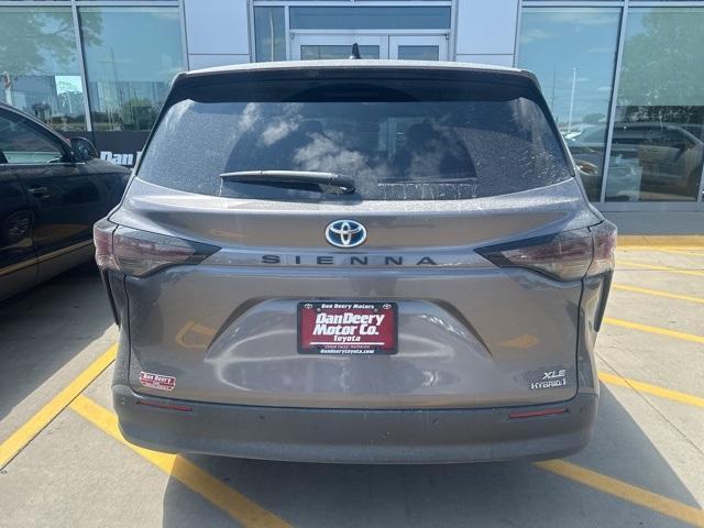 used 2023 Toyota Sienna car
