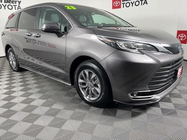 used 2023 Toyota Sienna car, priced at $43,900