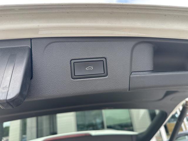 used 2021 Volkswagen Atlas car, priced at $25,900