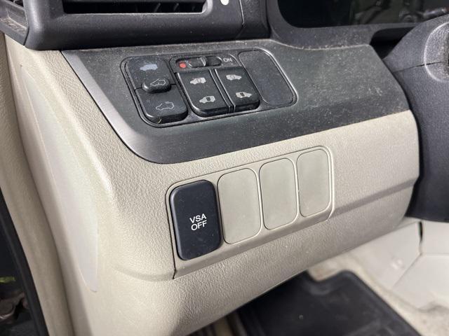 used 2006 Honda Odyssey car, priced at $800