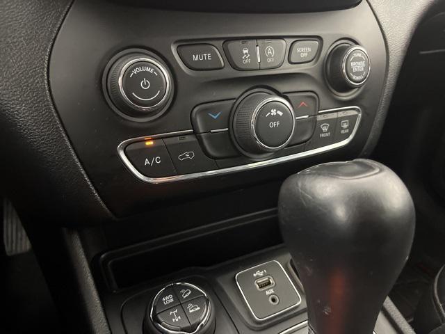 used 2020 Jeep Cherokee car, priced at $18,802