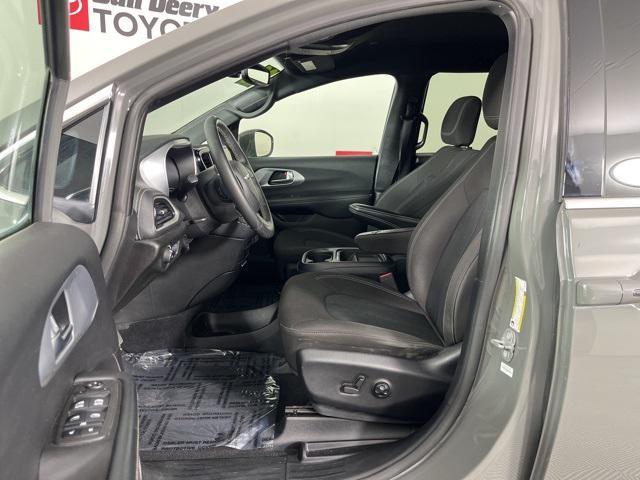 used 2022 Chrysler Pacifica car, priced at $18,200