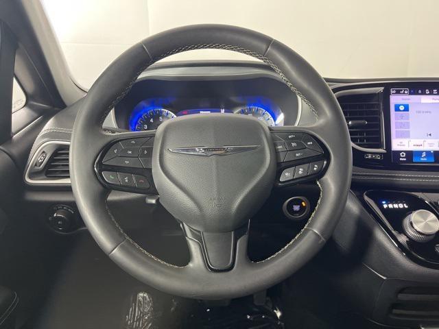 used 2022 Chrysler Pacifica car, priced at $18,224