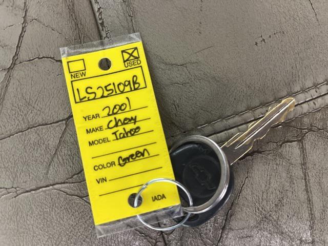 used 2001 Chevrolet Tahoe car, priced at $900