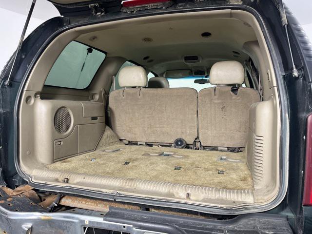 used 2001 Chevrolet Tahoe car, priced at $900