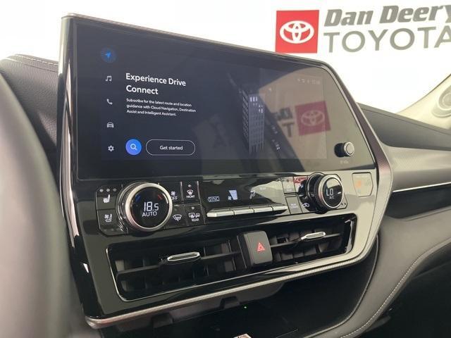 used 2024 Toyota Highlander car, priced at $49,938