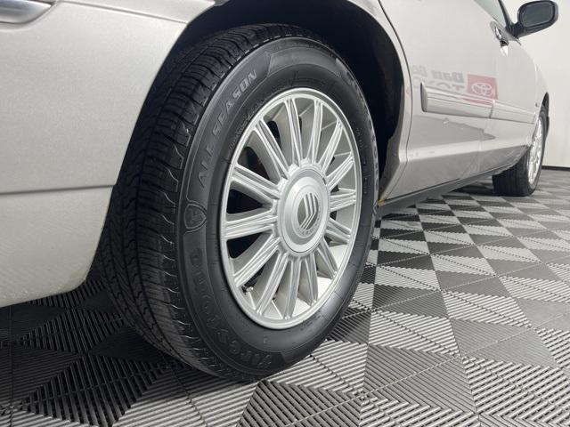 used 2009 Mercury Grand Marquis car, priced at $5,719