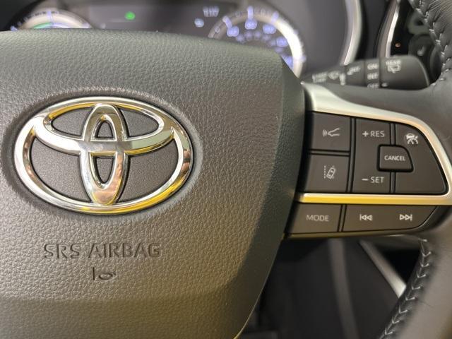 used 2024 Toyota Highlander Hybrid car, priced at $50,385