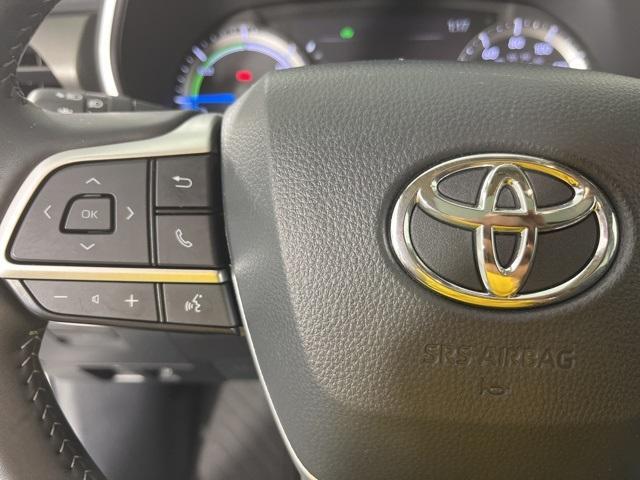 used 2024 Toyota Highlander Hybrid car, priced at $50,385