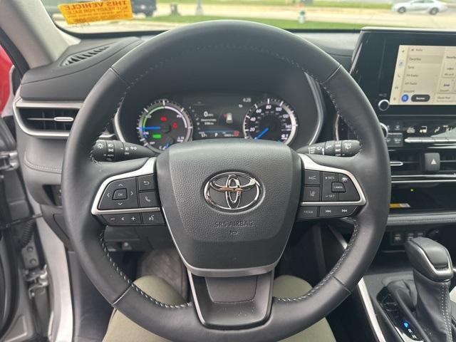 used 2024 Toyota Highlander Hybrid car