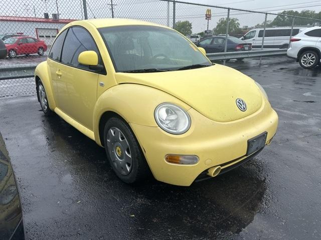 used 2000 Volkswagen New Beetle car