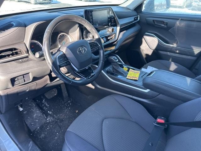 used 2021 Toyota Highlander Hybrid car, priced at $35,000