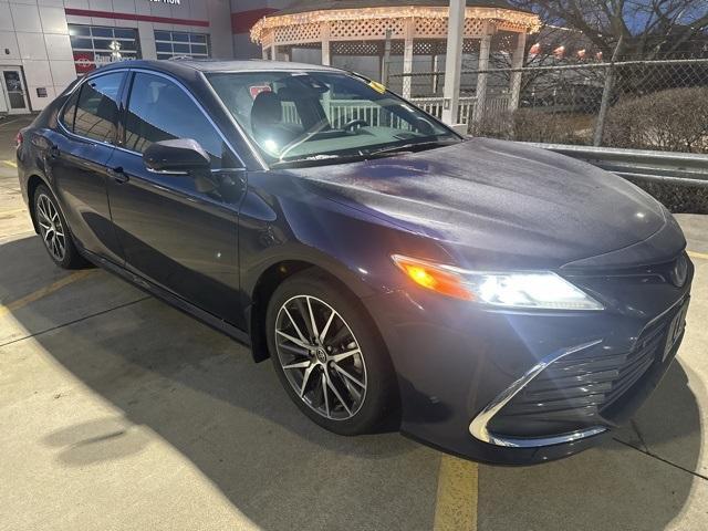 used 2022 Toyota Camry Hybrid car, priced at $29,692