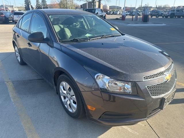 used 2014 Chevrolet Cruze car, priced at $6,700