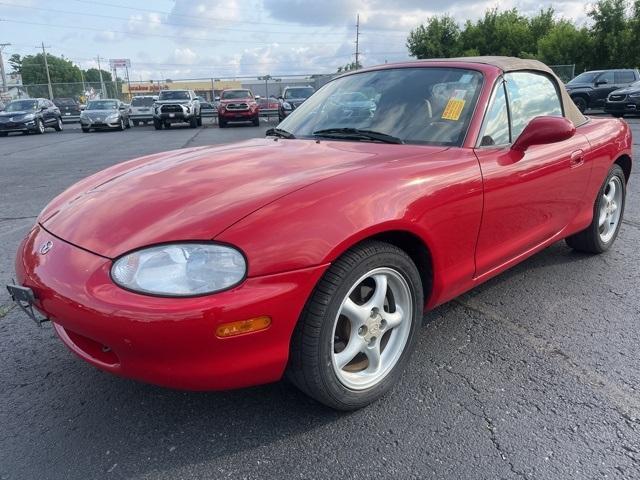 used 1999 Mazda MX-5 Miata car
