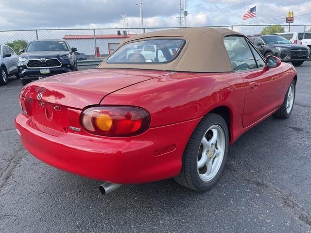 used 1999 Mazda MX-5 Miata car