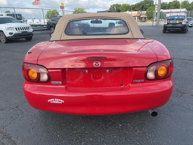 used 1999 Mazda MX-5 Miata car