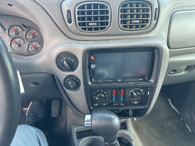 used 2005 Chevrolet TrailBlazer EXT car, priced at $1,500
