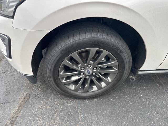 used 2019 Ford Expedition car