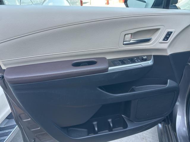 used 2023 Toyota Sienna car