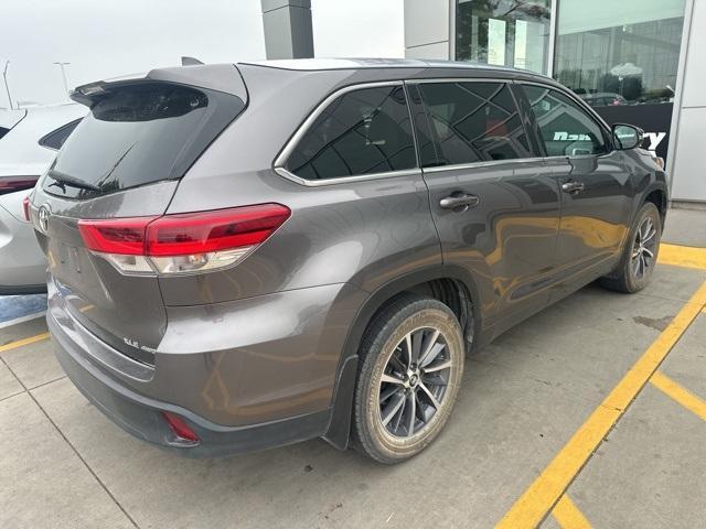 used 2018 Toyota Highlander car