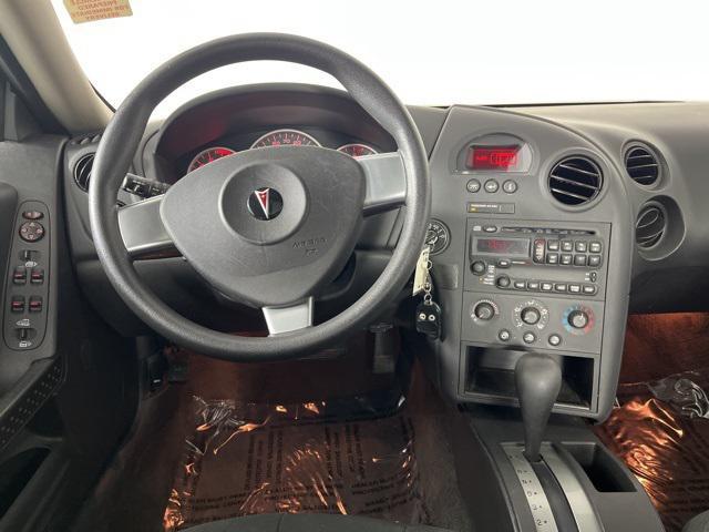 used 2006 Pontiac Grand Prix car, priced at $3,800