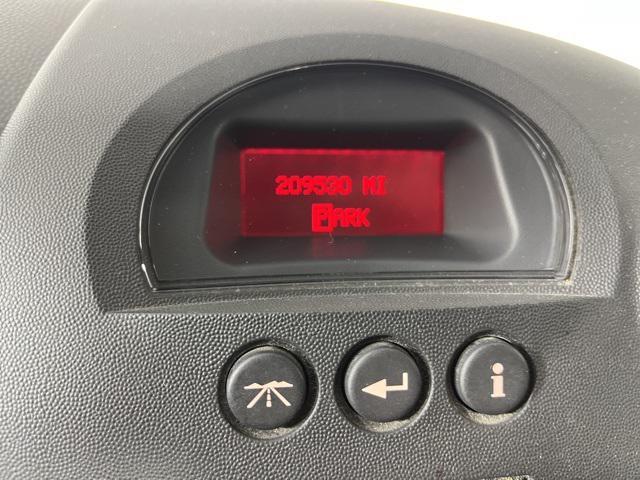 used 2006 Pontiac Grand Prix car, priced at $3,800