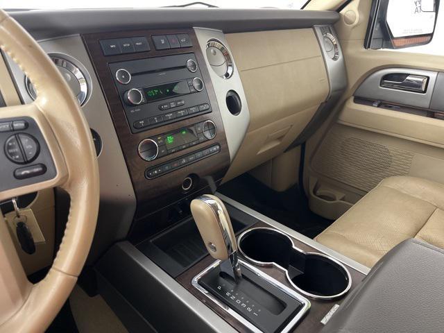 used 2014 Ford Expedition car, priced at $5,000