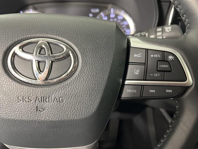 used 2023 Toyota Highlander car, priced at $34,825