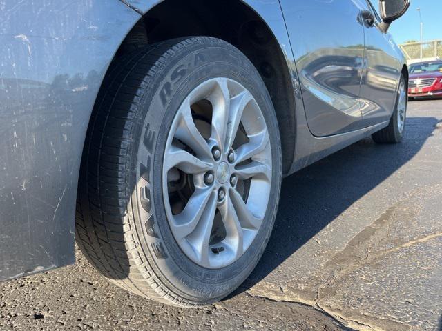 used 2019 Chevrolet Cruze car, priced at $9,900