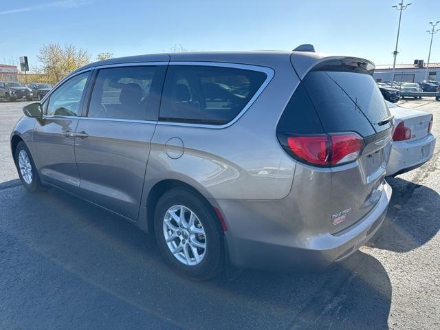 used 2017 Chrysler Pacifica car, priced at $9,275