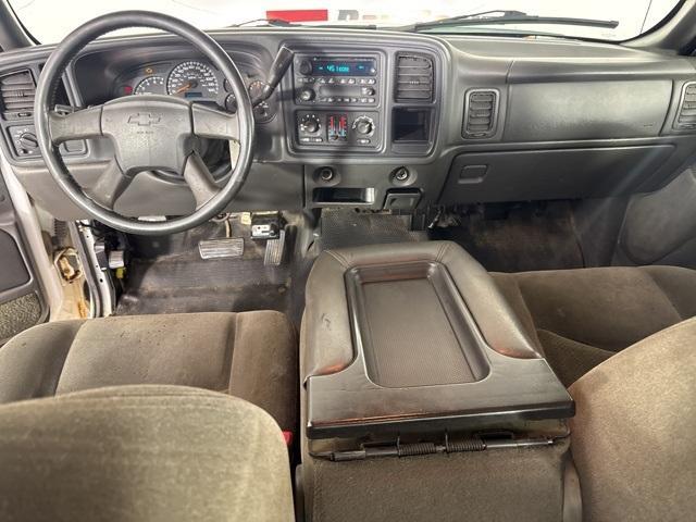 used 2005 Chevrolet Silverado 1500 car, priced at $1,400