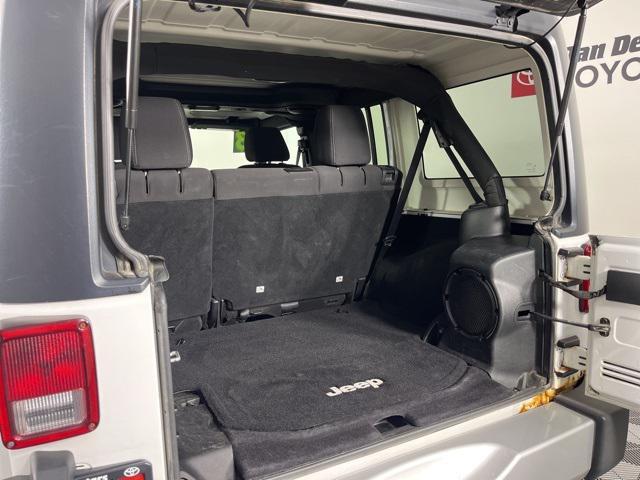 used 2013 Jeep Wrangler Unlimited car, priced at $13,000