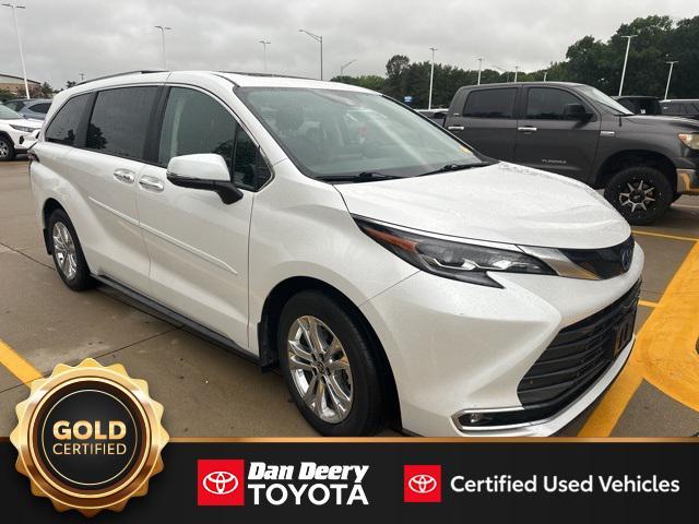used 2024 Toyota Sienna car, priced at $52,500