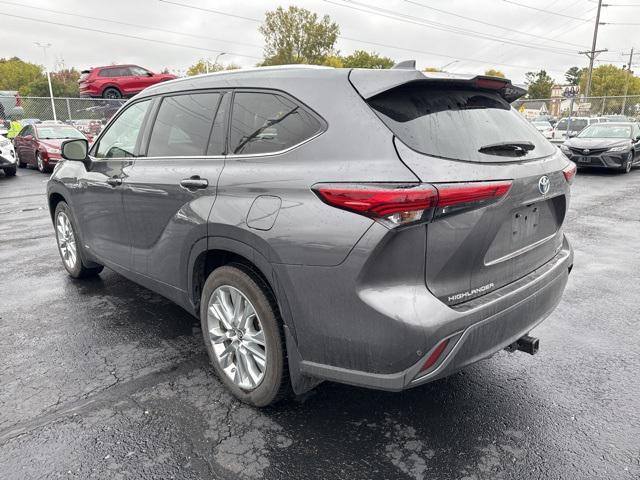used 2022 Toyota Highlander Hybrid car, priced at $41,475