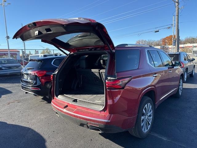 used 2023 Chevrolet Traverse car, priced at $41,900